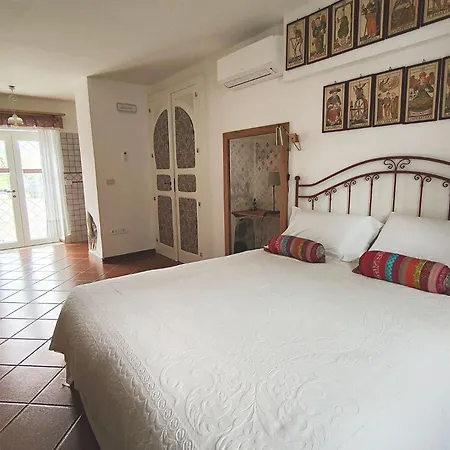 Le Piracante, Rural Retreat &
