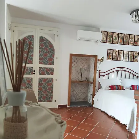 Le Piracante, Rural Retreat & Couette-café 4*