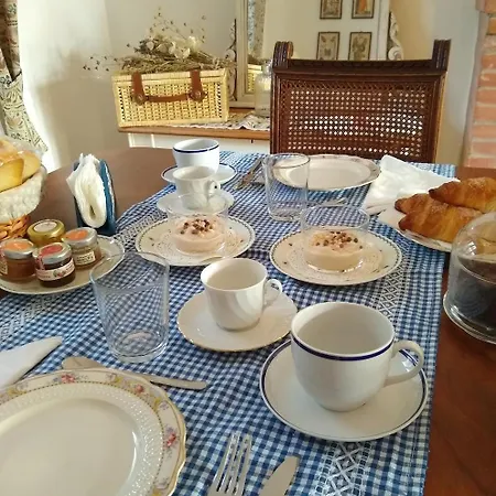 Le Piracante Bed & Breakfast *